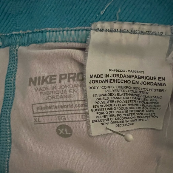 NIKE PRO DRI-FIT HYPERCOOL Capri Leggings. Youth XLarge. - Picture 9 of 10